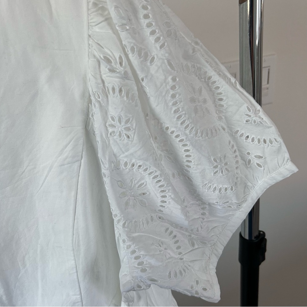 Old Navy V-Neck Eyelet Mini Dress in White Lilies - Picture 3 of 7